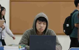 靠聊天就能算出几岁！OpenAI、Anthropic推年龄判别AI 保护青少年