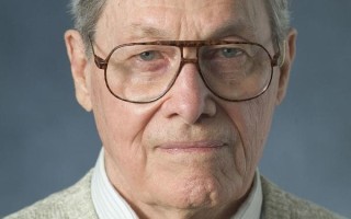 雷·布拉德伯里使科幻小说第一次符合了外界对它的预期