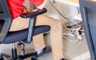 硅谷科技初创公司兴起“脱鞋办公”潮，欲以居家感缓解 996 压力