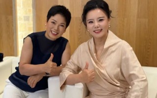 龚琳娜晒与倪夏莲合照 网友：梦幻联动