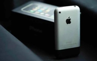 iPhone：我 16 岁了，你用过几款！