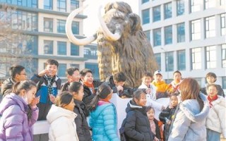 “开学第一课”感受科学魅力