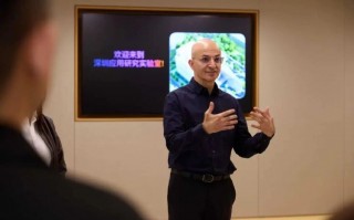 苹果COO再次来华，探访资深“果链”富士康和欣旺达