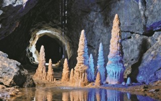 大自然的石笋竟忠实遵循数学定律