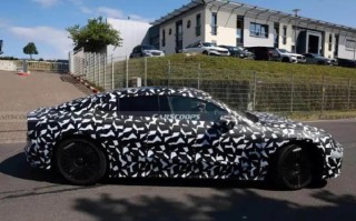 梅赛德斯-AMG GT电动跑车内饰曝光 融合科技和奢华
