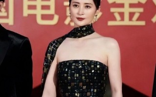 金鸡百花电影节，一脸皱纹不化妆的邓超，秒杀内娱一堆油头粉面的小鲜肉