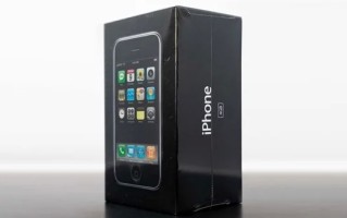 乔布斯亲手打造！未开封4GB初代iPhone被拍卖：112万元刷新最贵纪录