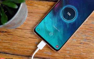 充完电不拔充电器是在拿命“豪赌”：很多人都有这坏习惯