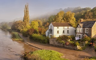 吵架风波后林心如首露面 全程微笑懒理婚变传闻