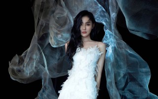 电影《飞驰人生3》在澳门热映