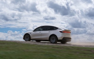 特斯拉中国11月批发销量达86700辆 同比增长20%