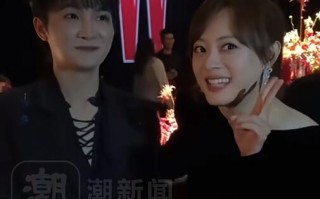 孙俪帮女儿小花“追星”周深：看我身边是谁呀？