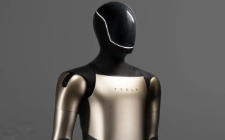 特斯拉准备扩建得州超级工厂，拟年产1000万台Optimus人形机器人