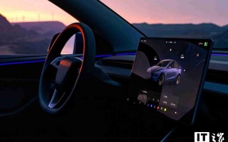 古尔曼：特斯拉车机即将支持苹果 CarPlay，内测已经开始