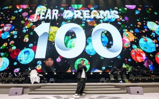 演唱会开场前宣布取消，陈奕迅含泪致歉