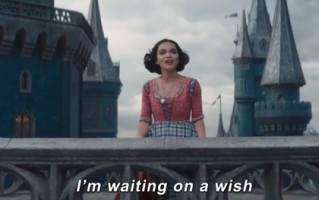 迪士尼真人版《白雪公主》首曝片段 瑞秋齐格勒唱新歌《Waiting on a Wish》
