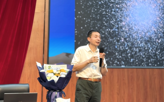 高阶前沿科普河南行 点燃青少年科学梦