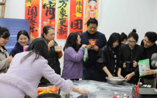 2100个司机驿站覆盖全国30个省、直辖市，高德地图携手政企共织司机关怀网络