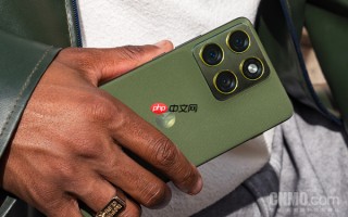 摩托罗拉X70 Ultra配置曝光：搭载骁龙8 Gen5移动平台