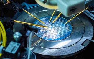 12吋硅晶圆市场上看207.9亿美元 AI、车用与晶圆代工扩产成主要推力