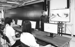 高校课程改革，内容更新是根本