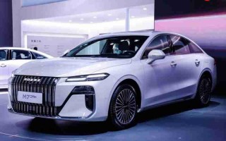 荣威M7DMH：10万级插混家轿的“全能优等生”，定义家庭出行新标杆