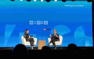 AMD CEO 苏姿丰反驳“AI 泡沫论”，称持这种想法的人有点过于短视