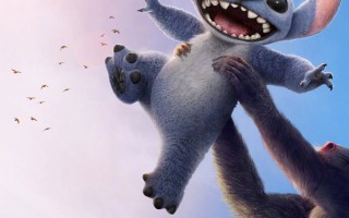 迪士尼真人版《星际宝贝》联动《狮子王》 史迪奇被举高高超可爱