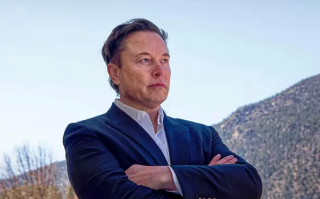 马斯克：特斯拉AI5芯片明年出样品 台积电三星共造