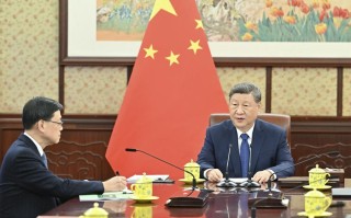 习近平听取李家超述职报告