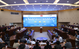 科普中原聚力产教融合 院士专家引领青年成长 第九十四期“科普中原说”暨青年科普讲师培训在郑州举办