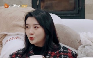 王栎鑫前妻吴雅婷称与王栎鑫离婚后哭了睡 睡了哭