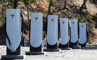 国际标准组织力挺 特斯拉充电有望半年内统一北美