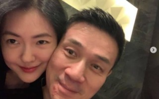 小S回怼老公家暴言论 罕见严肃回应维护老公