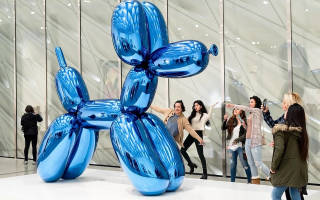 艺术不止 “看见”：LEXON x Jeff Koons 让气球狗有了声音与温度