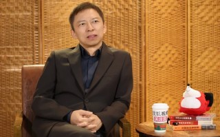 张朝阳：AI是工具不宜过度依赖，需保持人脑独立思考和记忆的能力