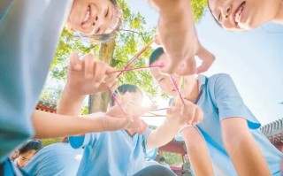 课间一刻钟，孩子们怎么玩儿？