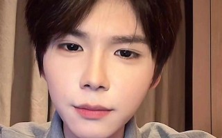 “网红”何秋亊回应“抄袭汪苏泷”事件：为什么别人是撞衫我是抄袭